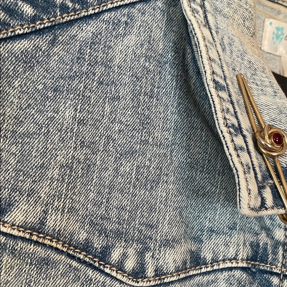 Love, Fire Light Blue Denim Vest - Picture 6 of 9